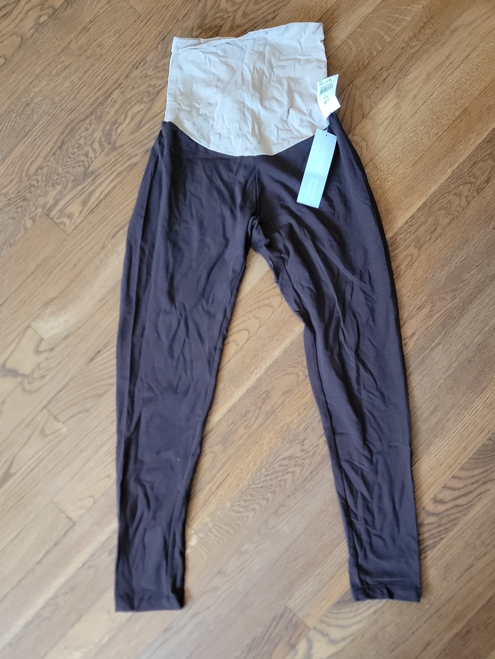 NWT-Motherhood Maternity Leggings in Brown